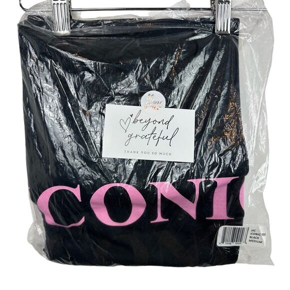 Jeffree Star Cosmetics Pink Black Iconic Tee Size Medium NWT - Picture 5 of 5